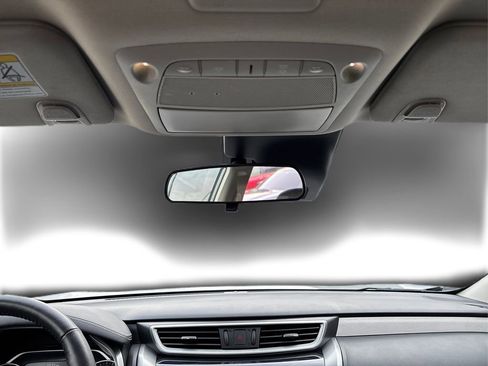 Used 2024 Nissan Murano SV image 26