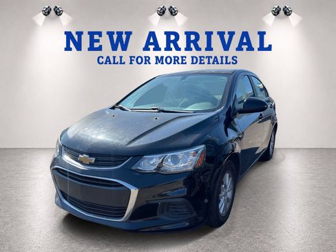 Used 2019 Chevrolet Sonic LT FWD image 2