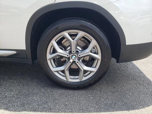 Certified 2025 BMW X4 xDrive30i w/ Premium Package AWD/4WD image 33