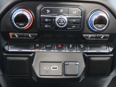 Used 2022 Chevrolet Silverado 1500 RST image 22