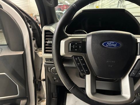 Used 2020 Ford F150 Lariat w/ Equipment Group 502A Luxury image 14