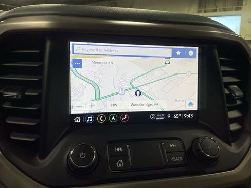 Used 2023 GMC Acadia Denali w/ Black Diamond Edition image 18