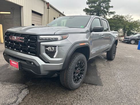 New 2026 GMC Canyon Elevation w/ Convenience Package image 2