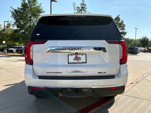 Used 2022 GMC Yukon SLT AWD/4WD image 7