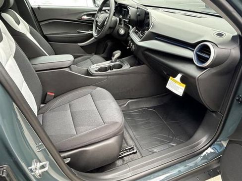 New 2026 Chevrolet Trax LS w/ LS Convenience Package image 19