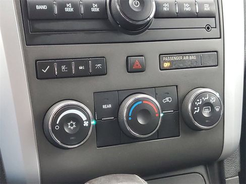 Used 2011 Chevrolet Traverse LT w/ Personal Connectivity Package image 24