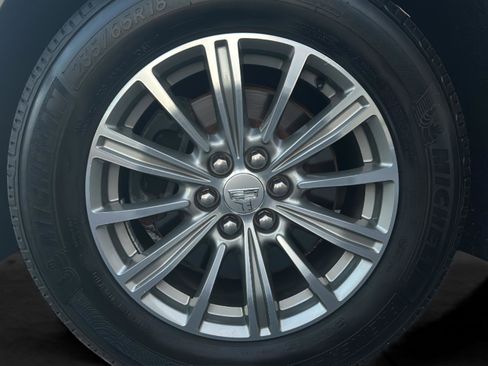 Used 2018 Cadillac XT5 Luxury w/ Driver Awareness Package image 48