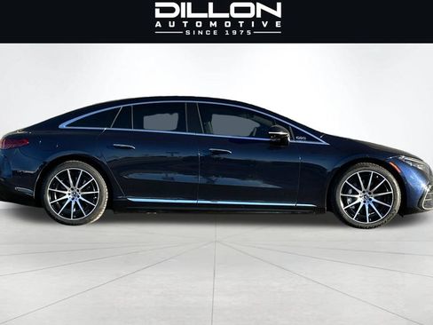 Used 2022 Mercedes-Benz EQS 580 4MATIC Sedan image 3