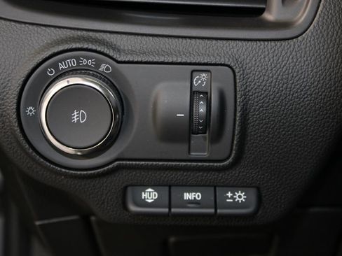 Used 2020 Buick Envision Premium w/ Driver Confidence Package image 40