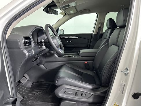 New 2025 Honda Pilot EX-L image 4