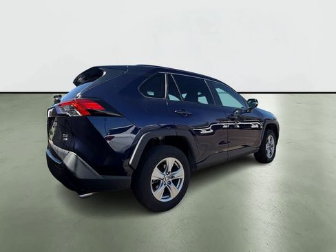 Used 2025 Toyota RAV4 XLE image 4