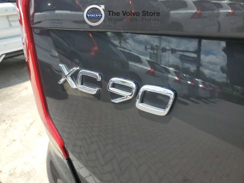 Certified 2024 Volvo XC90 B6 Ultimate w/ Protection Package Premier AWD/4WD image 10