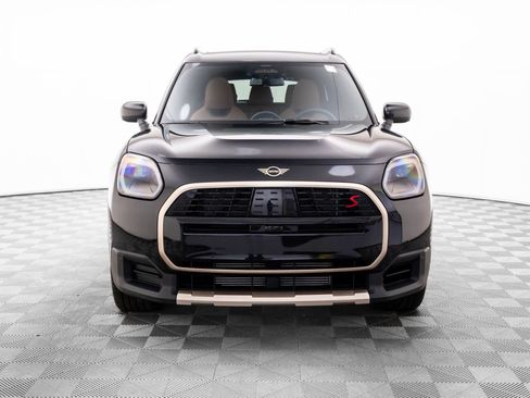 Used 2025 MINI Cooper Countryman S w/ Comfort Package Max image 9