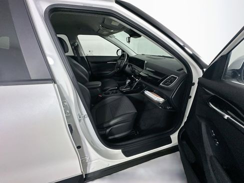 Used 2025 Kia Seltos S image 30