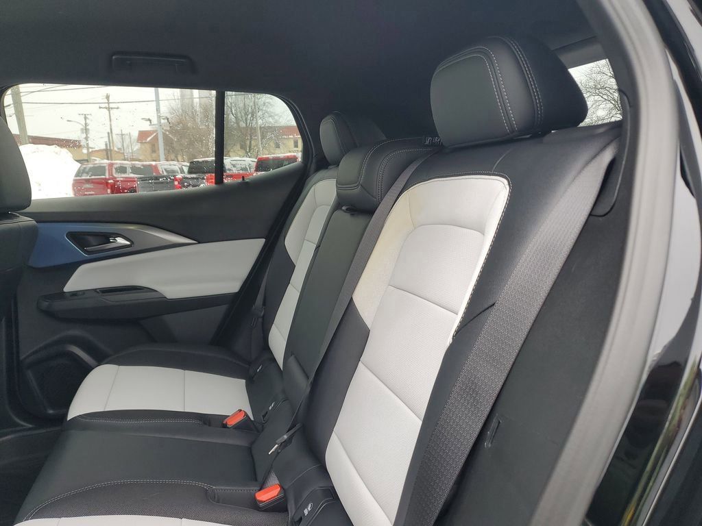 New 2026 Chevrolet Equinox EV LT FWD image 11