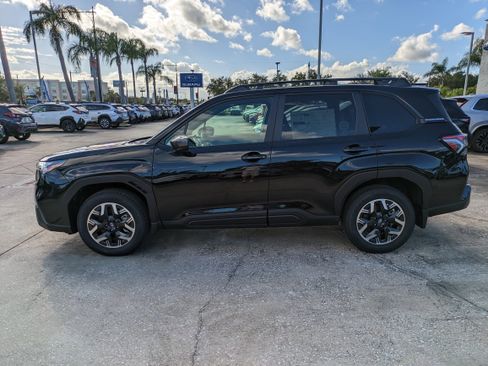 New 2025 Subaru Forester Premium image 7