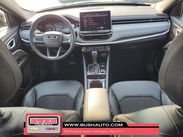 Used 2024 Jeep Compass Latitude AWD/4WD image 10