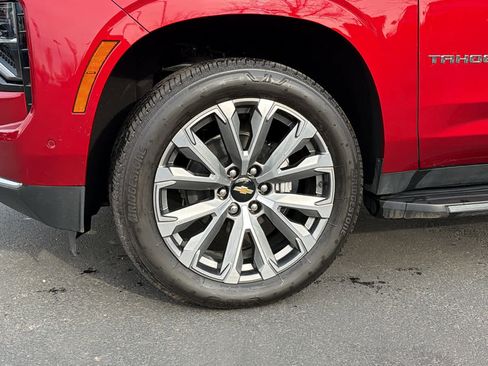 Used 2025 Chevrolet Tahoe High Country w/ Sun And Tow Package image 9