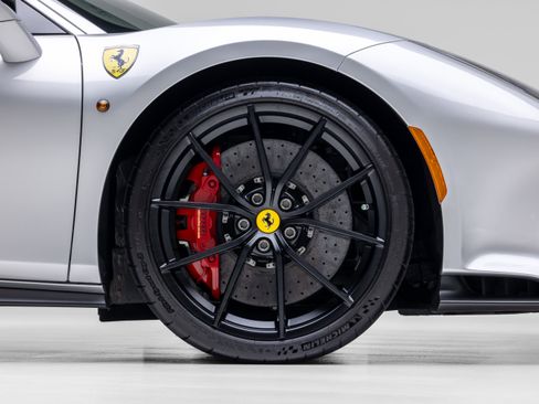 Certified 2020 Ferrari 488 Pista Coupe RWD image 17