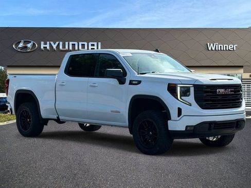 Used 2022 GMC Sierra 1500 Elevation w/ X31 Off-Road Package AWD/4WD image 5