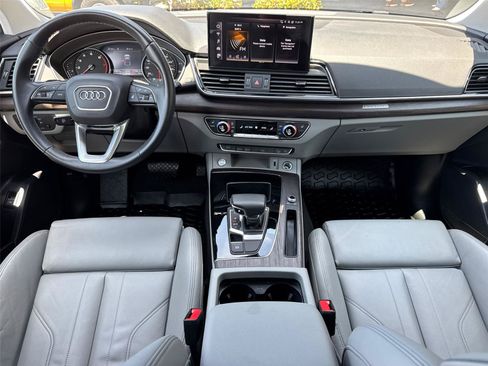 Used 2024 Audi Q5 2.0T Premium w/ Convenience Package AWD/4WD image 21