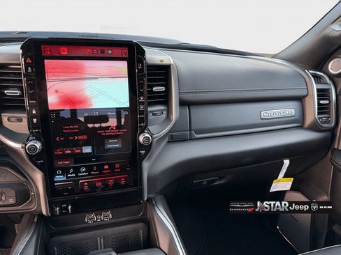 New 2026 RAM 2500 Laramie AWD/4WD image 13