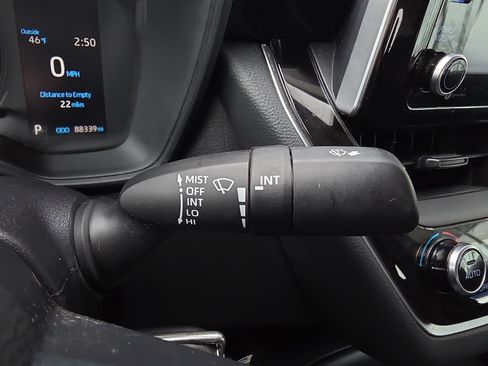 Used 2021 Toyota Corolla LE image 15