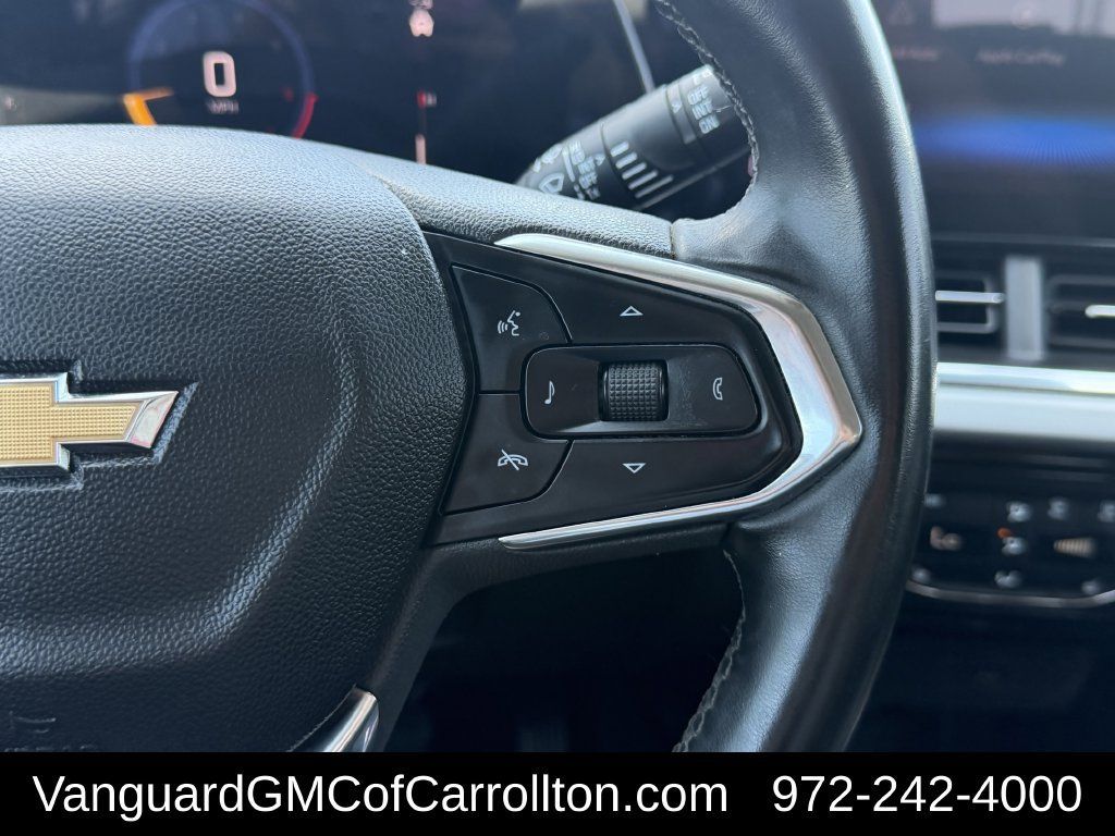 Used 2024 Chevrolet Trax LT w/ Driver Confidence Package FWD image 18
