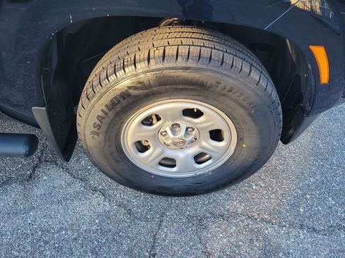 Used 2022 Nissan Frontier S w/ Technology Package image 6