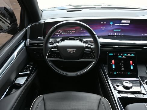 Certified 2026 Cadillac Escalade Sport w/ Touring Package AWD/4WD image 10