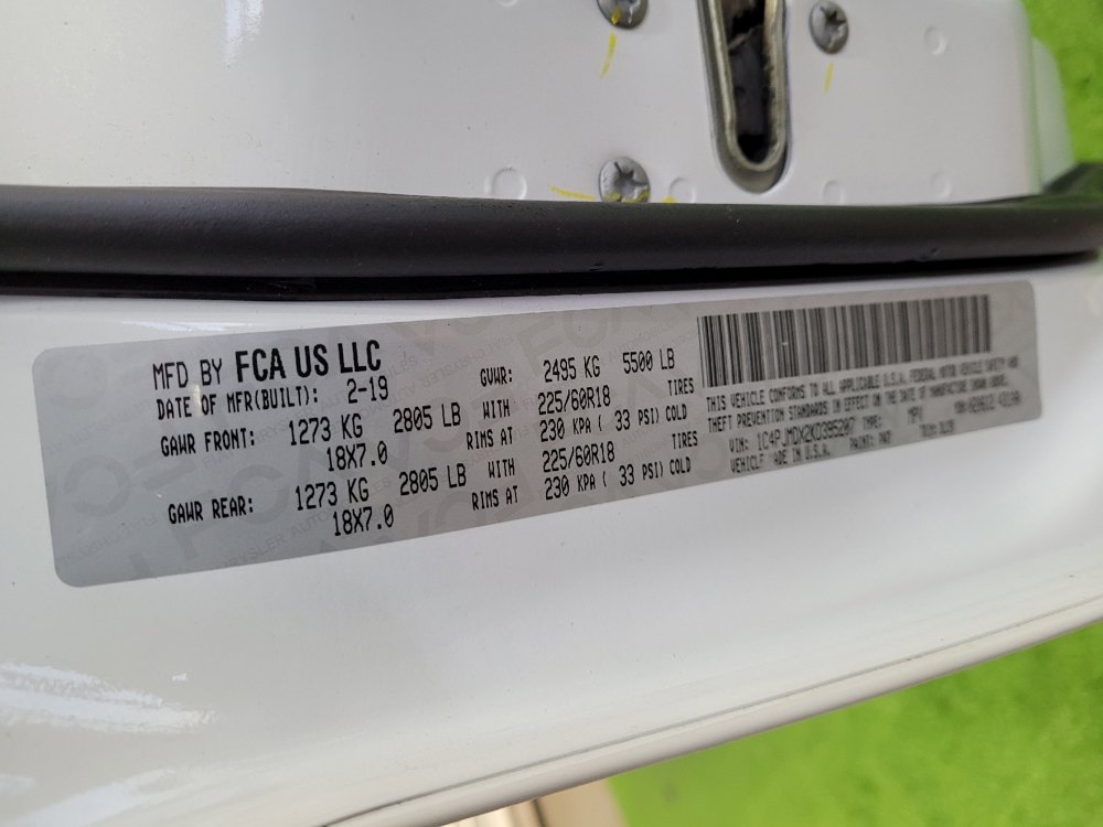 Used 2019 Jeep Cherokee Limited AWD/4WD image 33