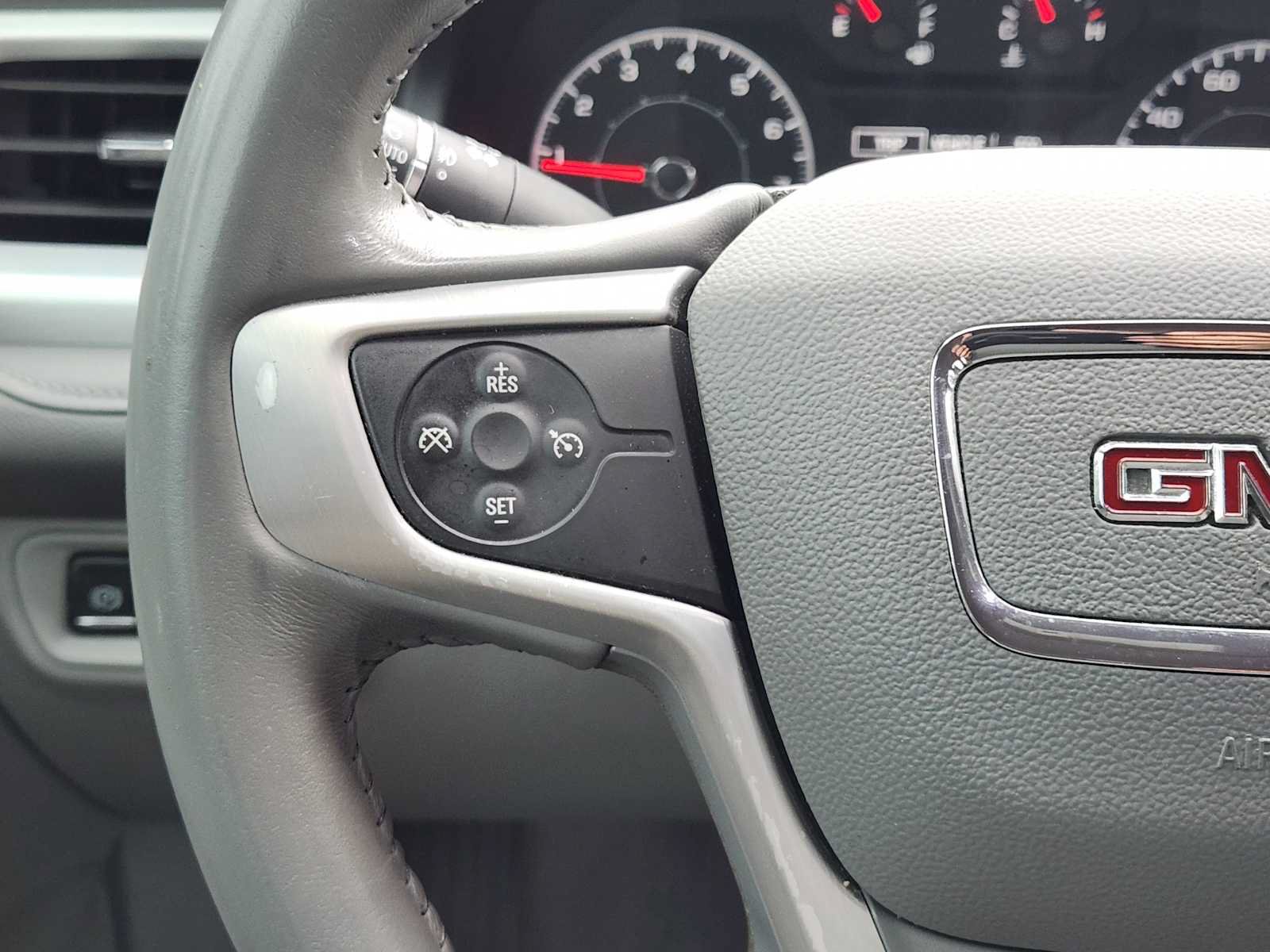 Used 2019 GMC Acadia SLE w/ Driver Alert Package I FWD image 27