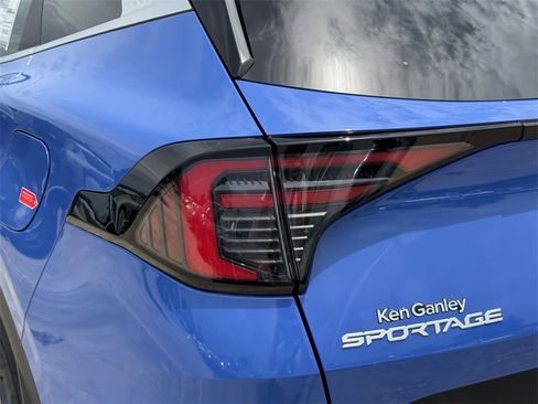 New 2026 Kia Sportage EX image 11