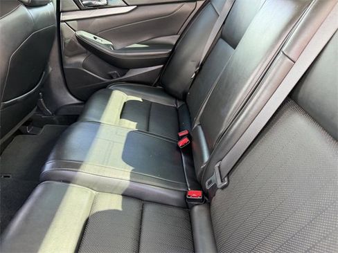 Used 2018 Nissan Maxima 3.5 SV image 22