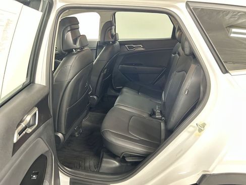 Used 2025 Kia Sportage EX image 20