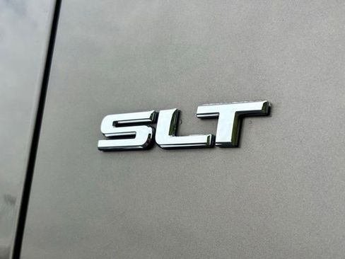 Used 2011 GMC Yukon XL SLT RWD image 15