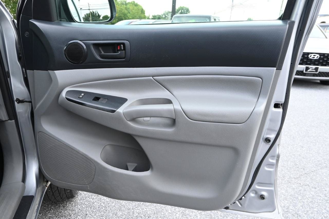 Used 2014 Toyota Tacoma 4x4 Double Cab w/ Convenience Package image 19