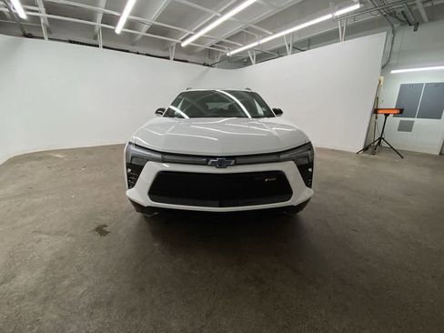 Used 2024 Chevrolet Blazer EV RS image 9