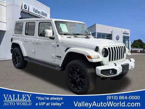 Used 2021 Jeep Wrangler Unlimited Sahara image 1