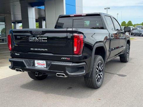 Used 2022 GMC Sierra 1500 AT4 w/ AT4 Preferred Package AWD/4WD image 3