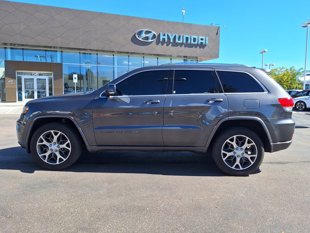 Used 2018 Jeep Grand Cherokee Limited AWD/4WD image 6
