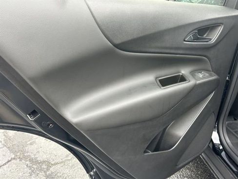 Used 2022 Chevrolet Equinox LT image 25