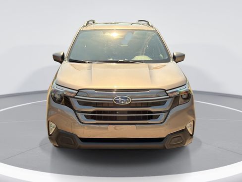 Used 2025 Subaru Forester Premium AWD/4WD image 3