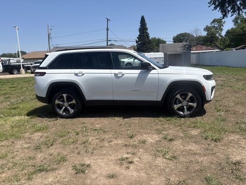 New 2026 Jeep Grand Cherokee Limited AWD/4WD image 5