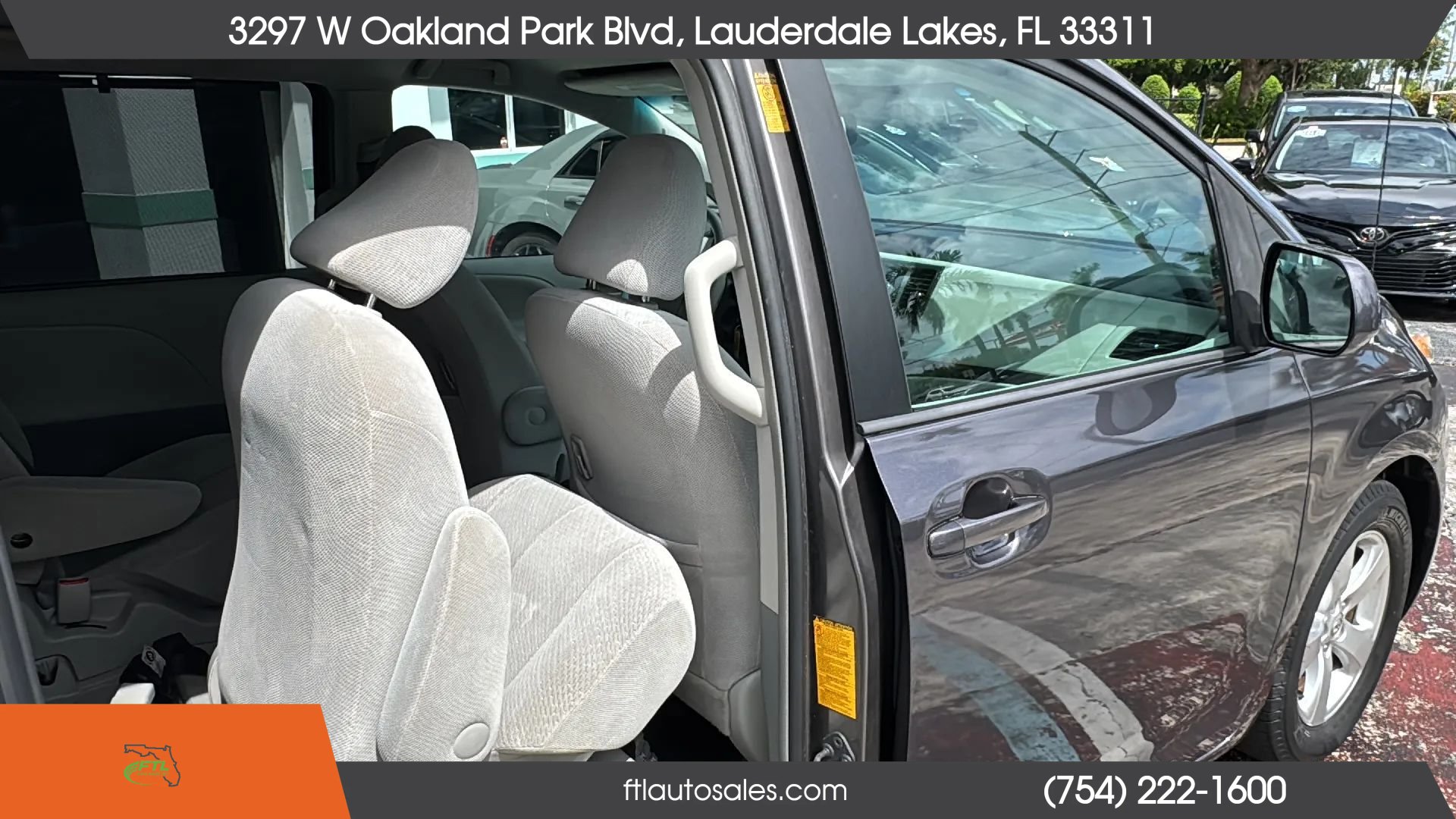 Used 2013 Toyota Sienna LE FWD image 29
