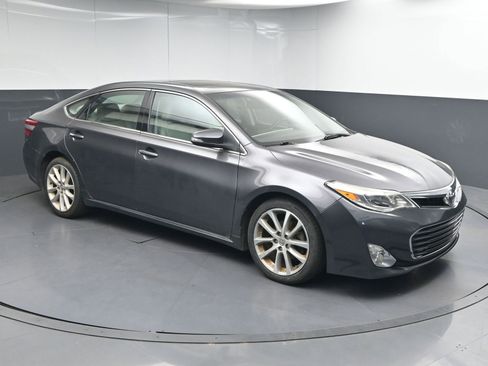 Used 2013 Toyota Avalon XLE Touring FWD image 1
