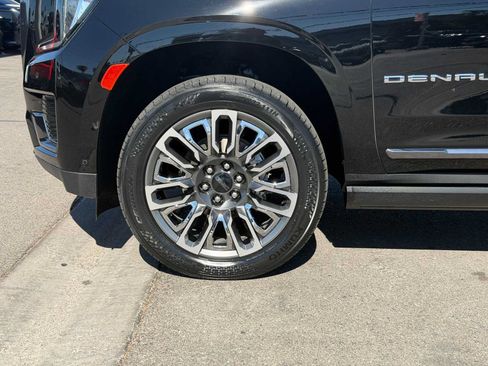 Used 2024 GMC Yukon Denali Ultimate AWD/4WD image 33