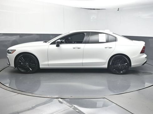 Used 2024 Volvo S60 B5 Plus w/ Protection Package Premier AWD/4WD image 5