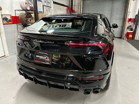 Used 2022 Lamborghini Urus image 6