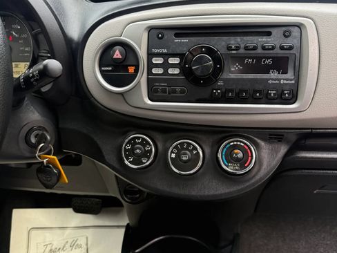 Used 2012 Toyota Yaris LE FWD image 12